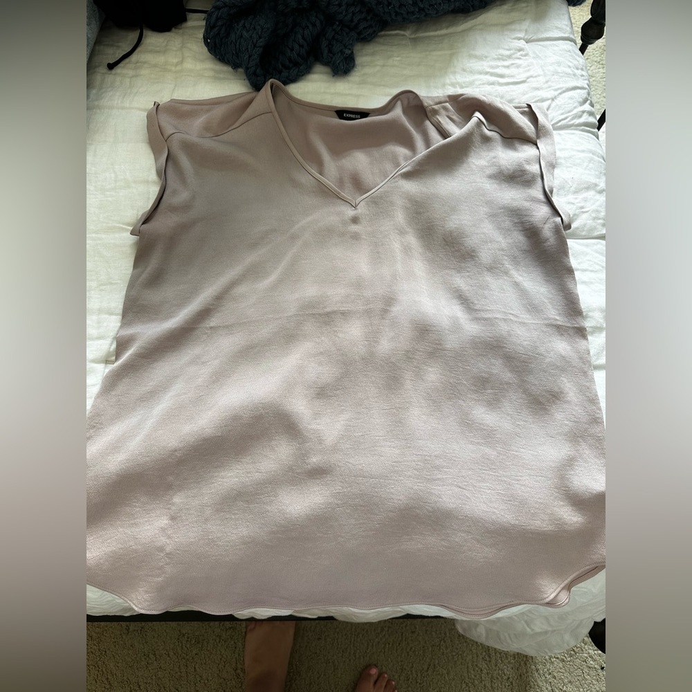 Express Gramercy Tshirt- Light Pink/Rose- XL